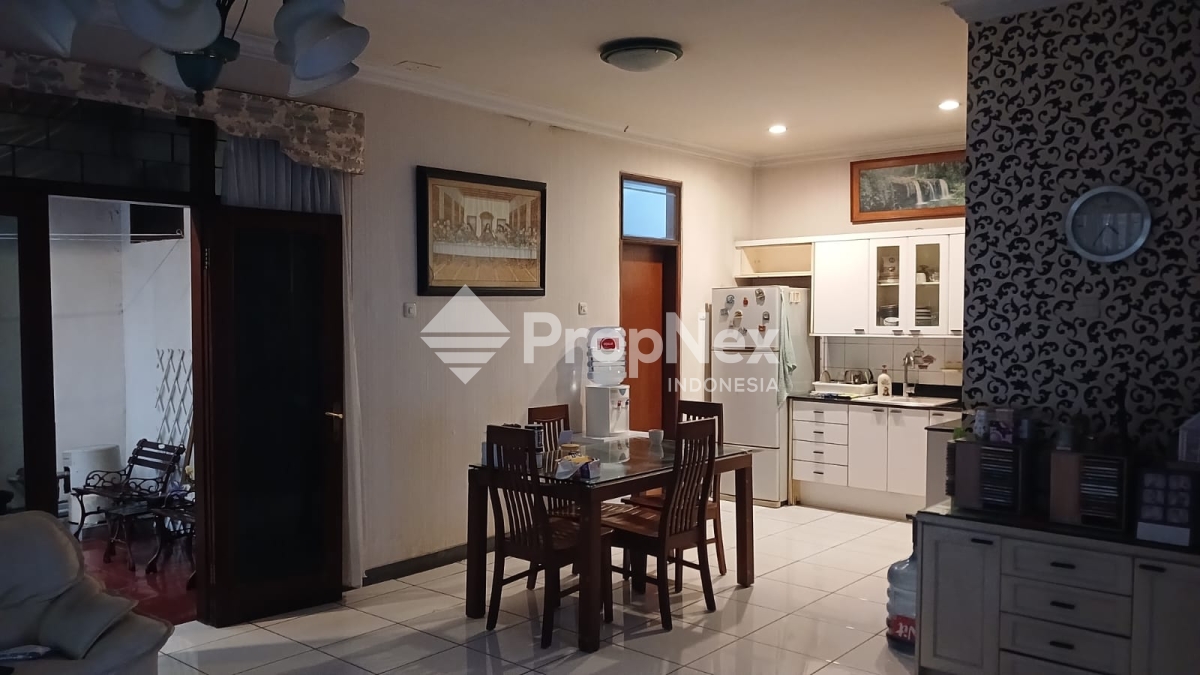 Jual Rumah Hook 2 Lantai di Kawasan Tulip Permai Estate — foto 7